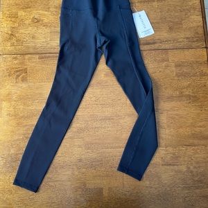 NWT ATHLETA Salutation Stash Pocket II RIB 7/8 Tight Black Size SMALL